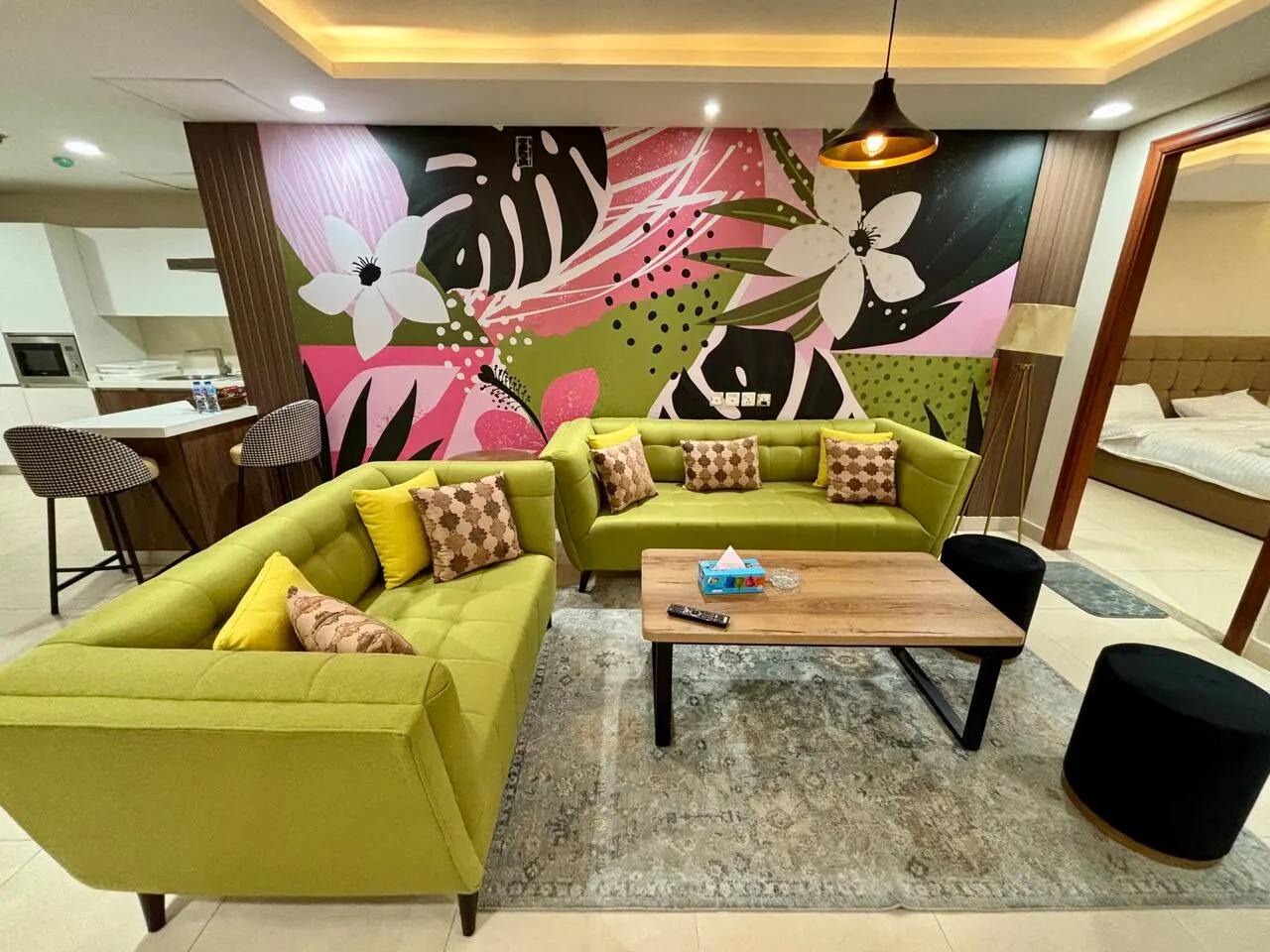 1 Bed Apartment, 13th Floor – Gold Crest Mall, DHA — photo 4