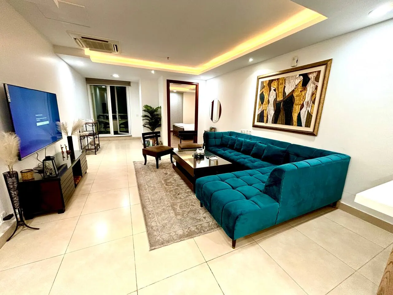 1 Bed Furnished Apartment with Balcony, 11th Floor – Gold Crest Mall — photo 3