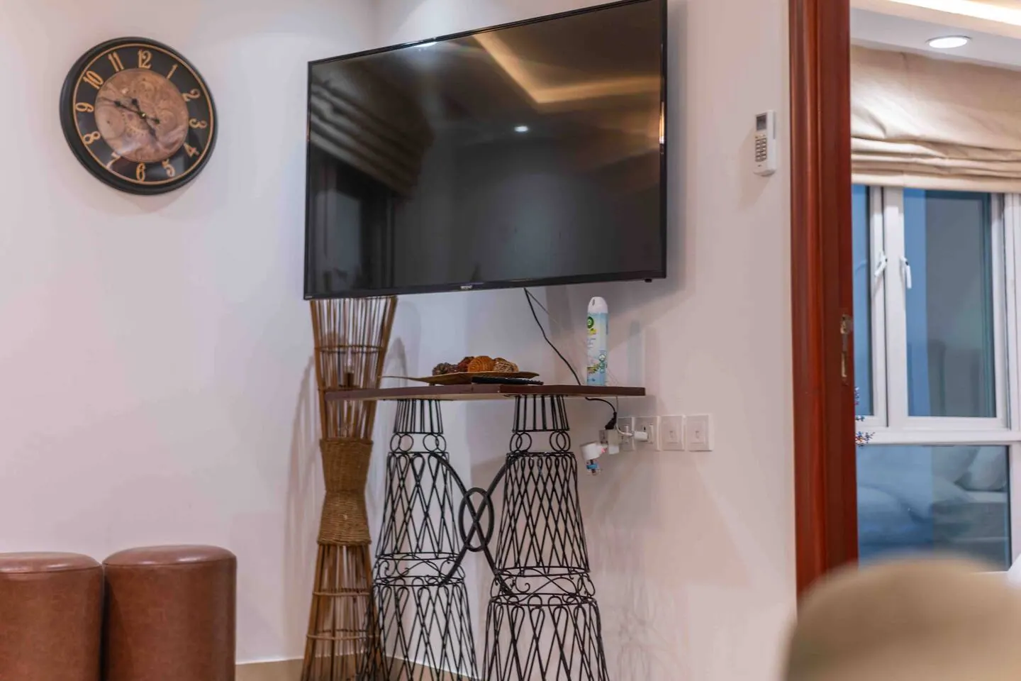2 Bed Luxury Apartment, 9th Floor – Gold Crest Mall, DHA — photo 3