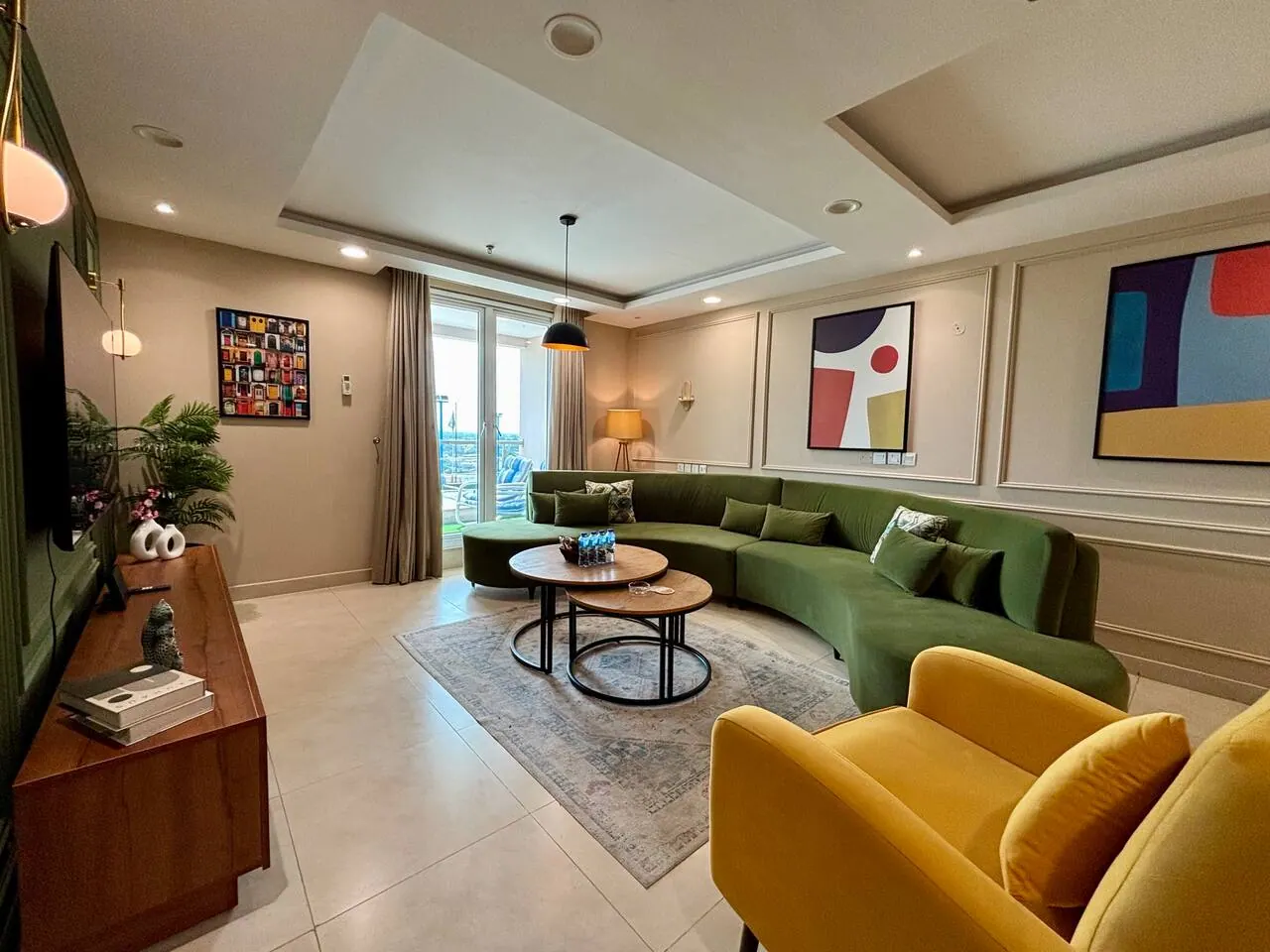 Luxe 2.5 Bed Apartment, 12th Floor – Gold Crest Mall — photo 3