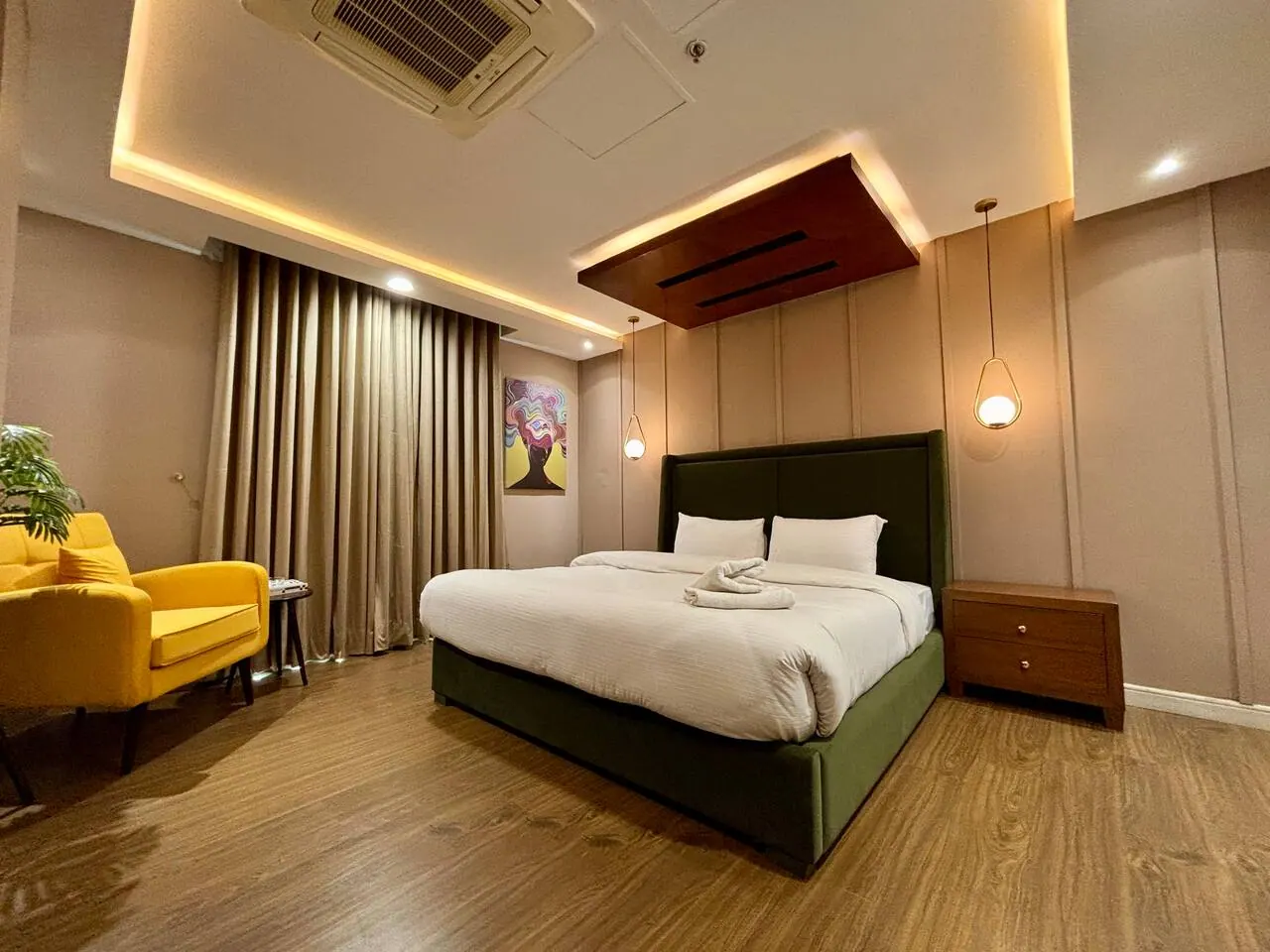 Luxe 2.5 Bed Apartment, 12th Floor – Gold Crest Mall — photo 4