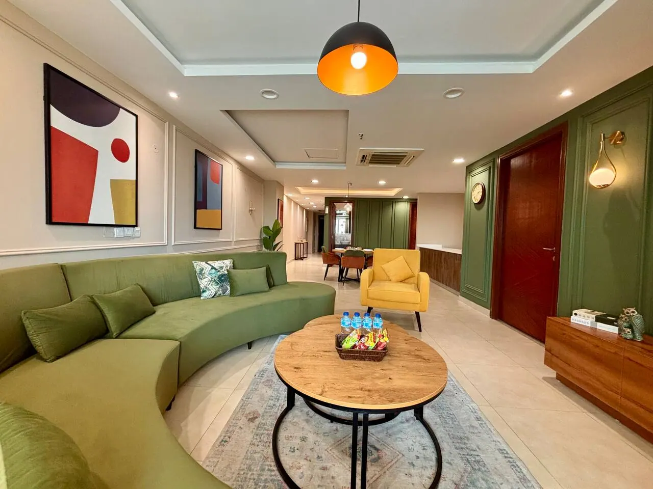 Luxe 2.5 Bed Apartment, 12th Floor – Gold Crest Mall — photo 5