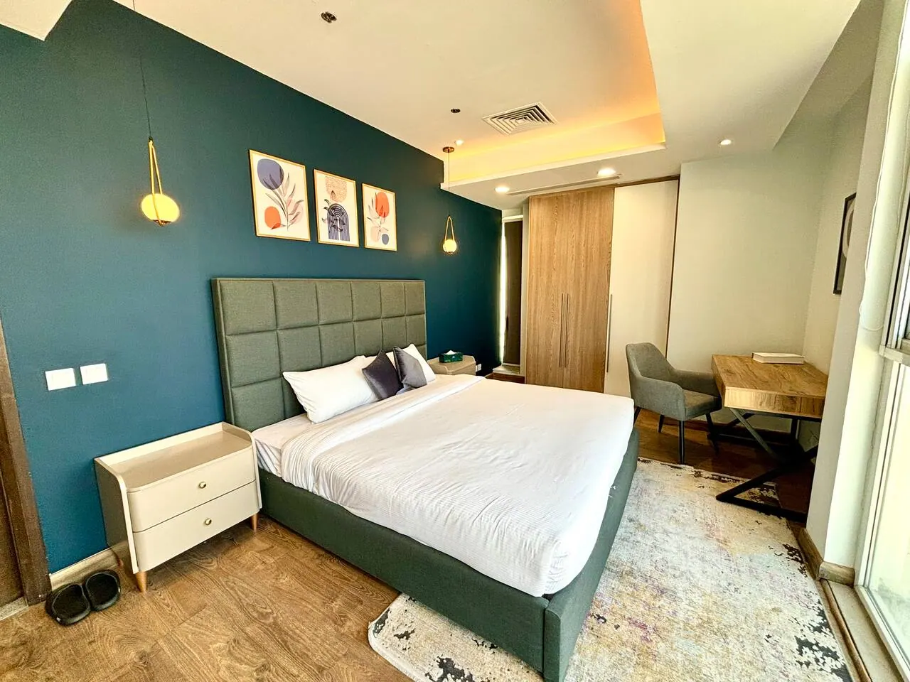 Penthouse with Balcony, 13th Floor – Penta Square, DHA Phase 5 — photo 4