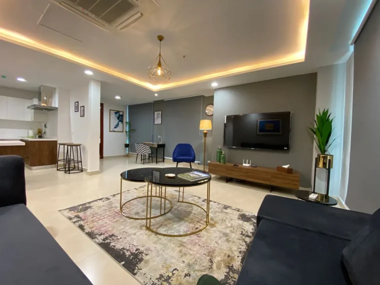 Penthouse in Gold Crest Mall – Skyline Views, DHA